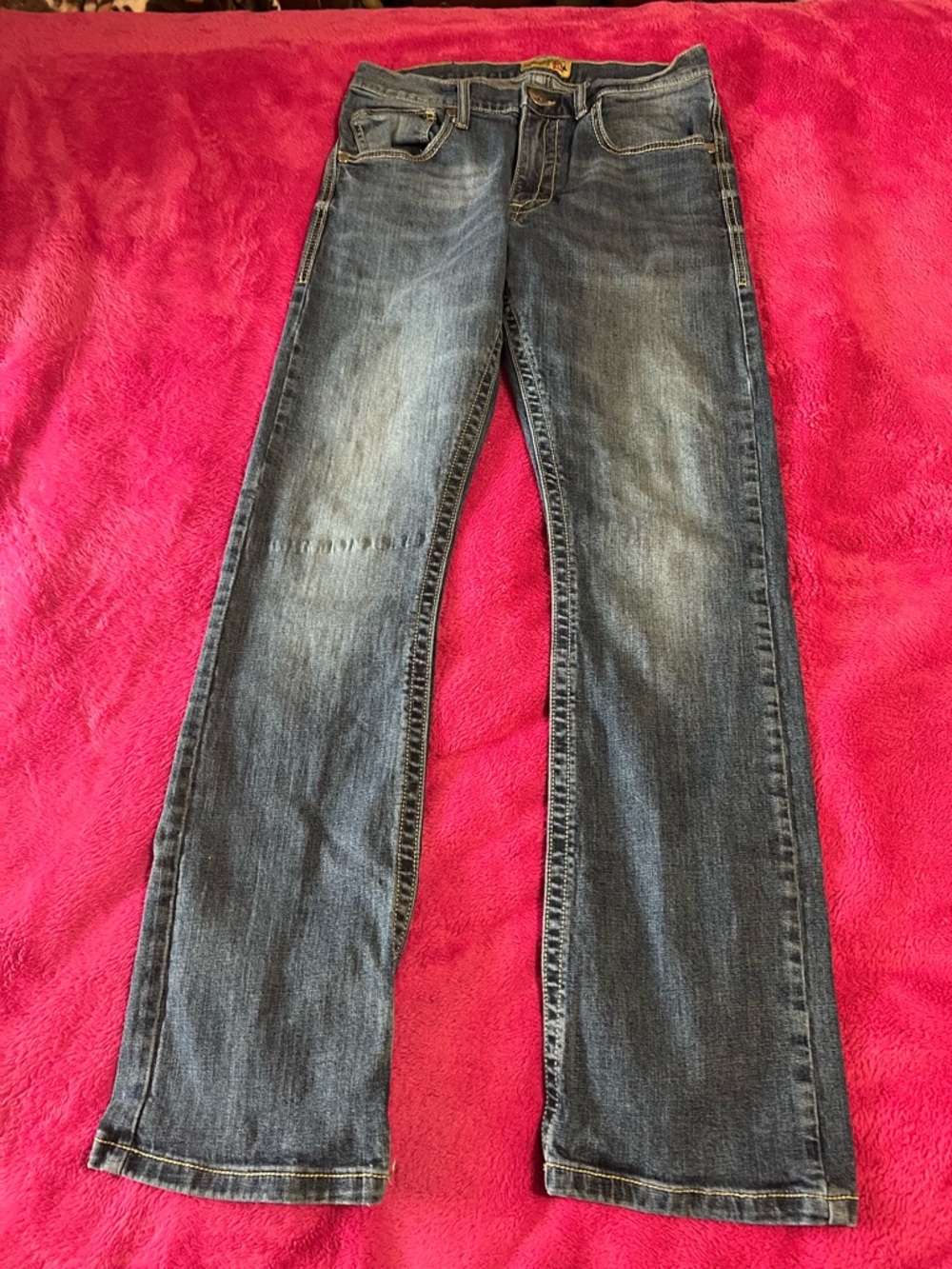 Wrangler Men's Bootcut Jeans in Faded Blue Denim